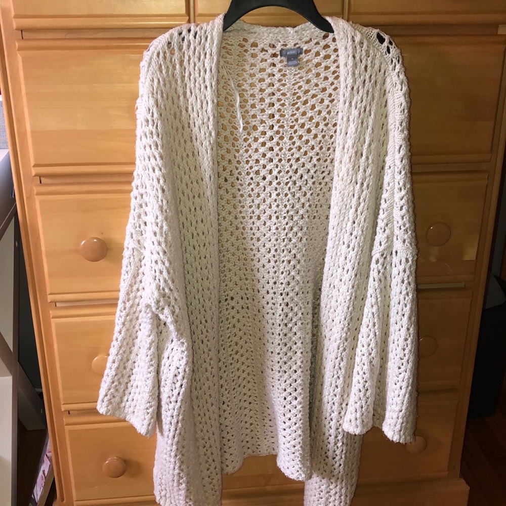 Aerie cream cardigan